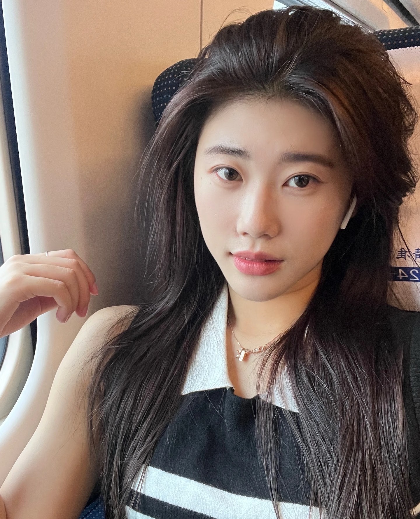 温柔女孩高清无水印极品美图